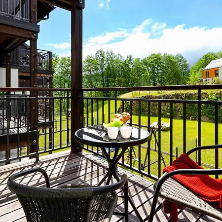 Wonder - Z Balkonami I Ogrodkami, Blisko Stoku Narciarskiego Karpatka I Szlakow Turystycznych קרפאז'